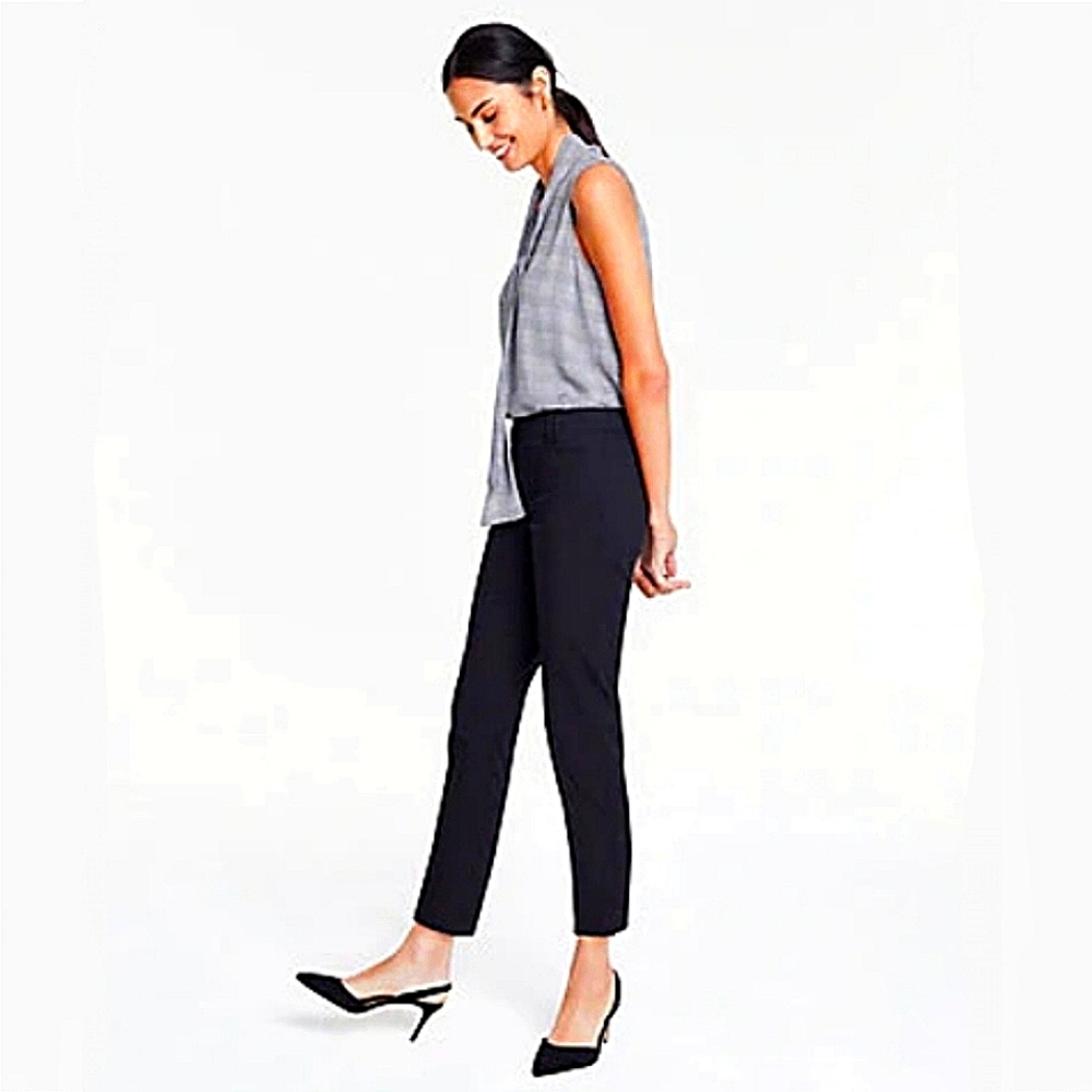 Ann Taylor The Cotton Crop Pants Size 4 Navy